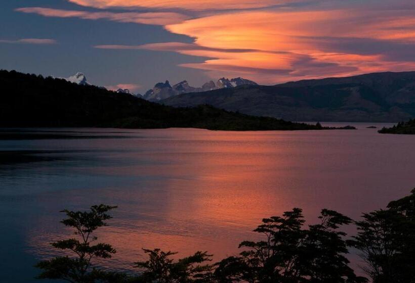 هتل Patagonia Camp