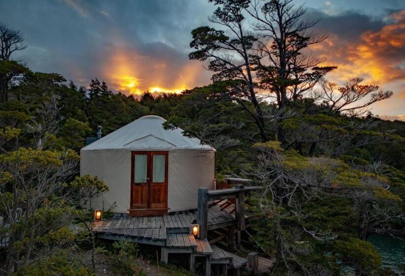 هتل Patagonia Camp