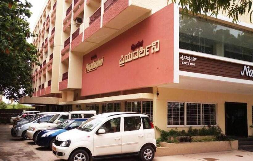 ホテル Priyadarshini Classic