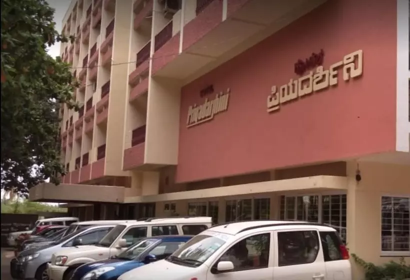 Hotelli Priyadarshini Classic