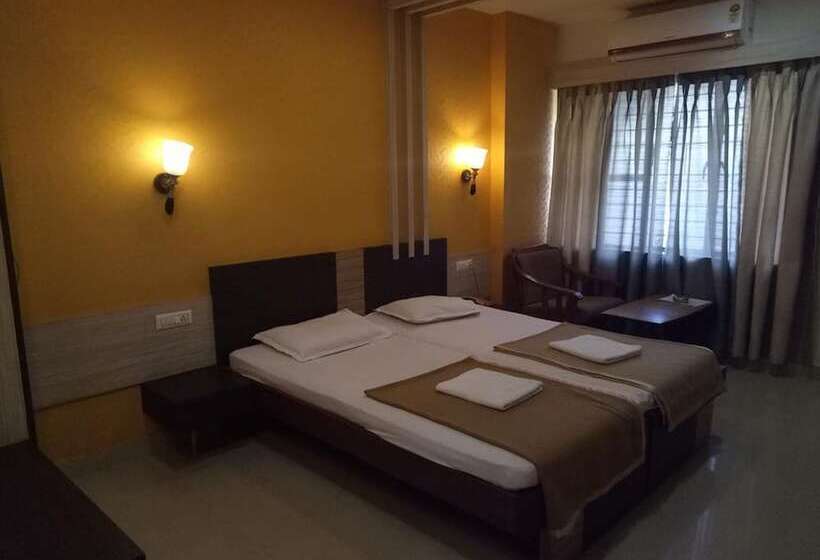 ホテル Priyadarshini Classic