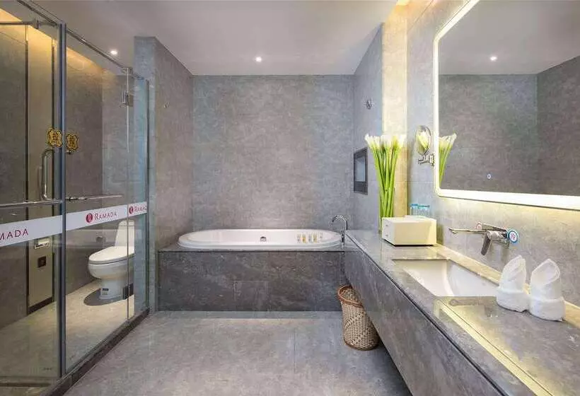 ホテル Ramada Shenzhen Baoan