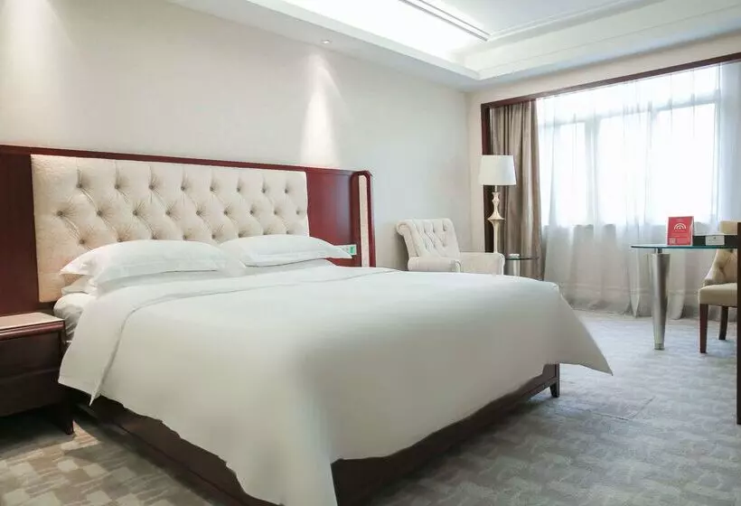 ホテル Ramada Shenzhen Baoan
