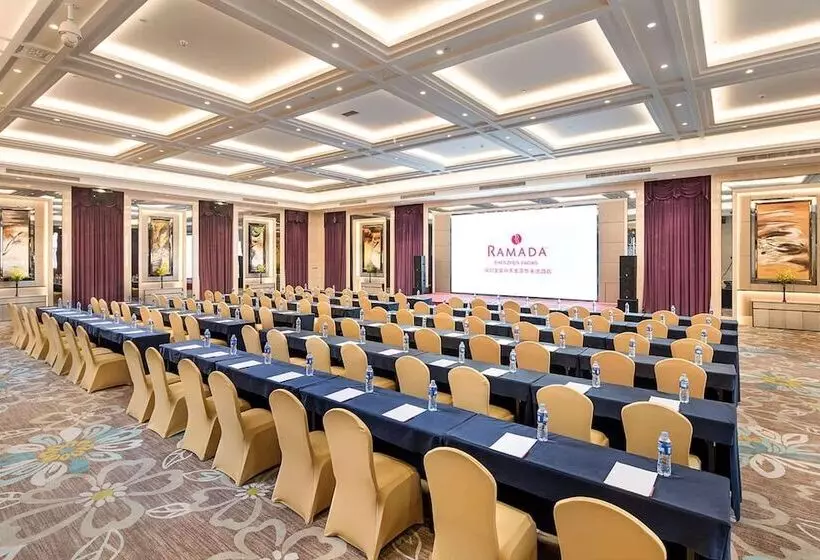 ホテル Ramada Shenzhen Baoan