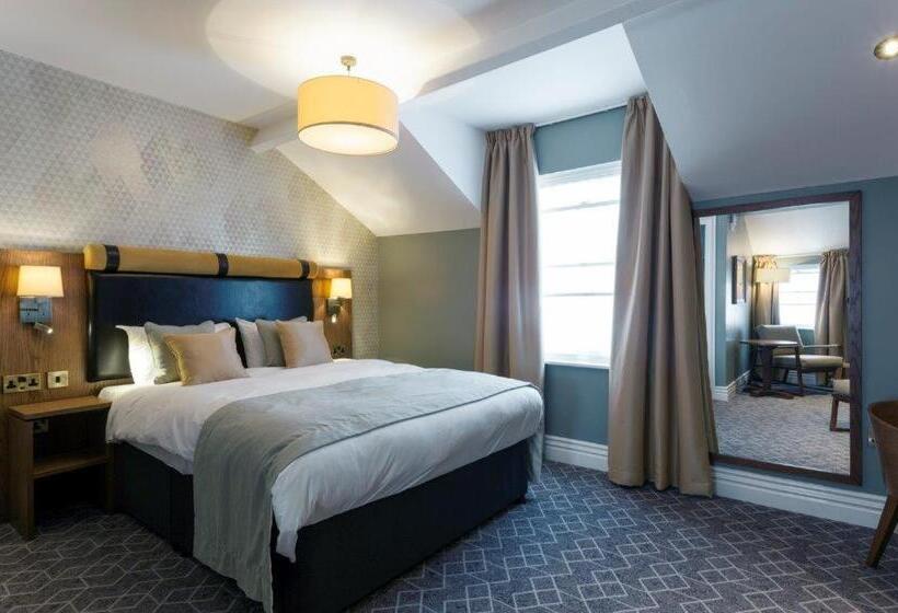 هتل The Greyhound Wetherspoon