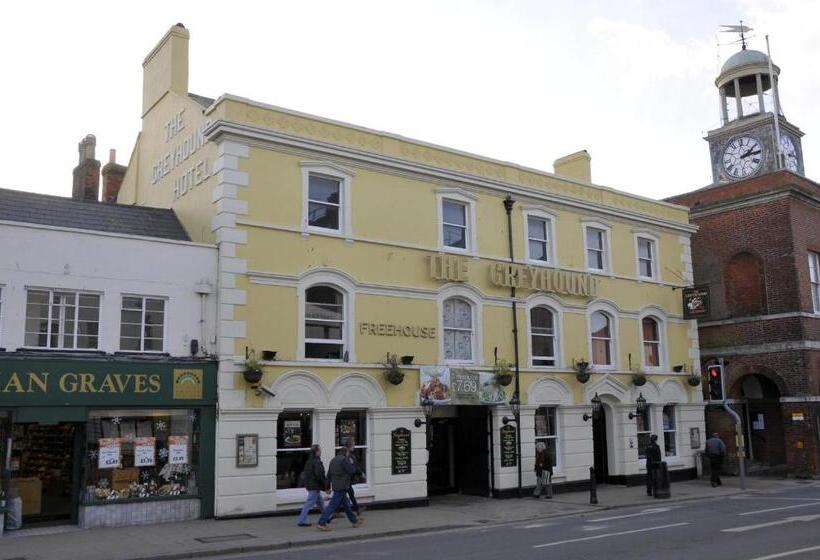 هتل The Greyhound Wetherspoon