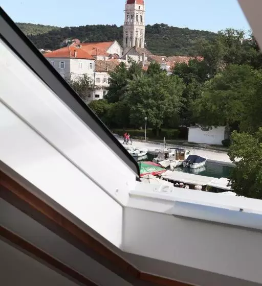 Hotel Villa Kampanel