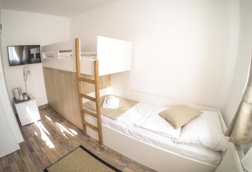 پانسیون Guesthouse Dubai