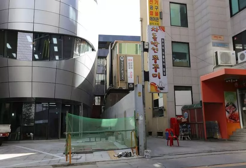 Hostel Philstay Myeongdong Boutique Female