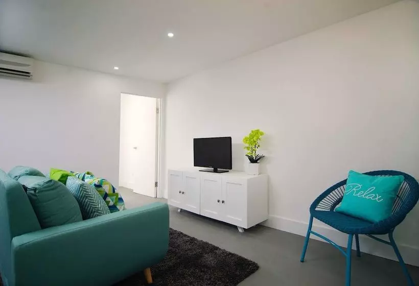 Beaumont Suites