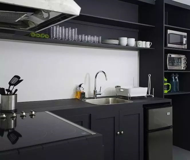 Beaumont Suites