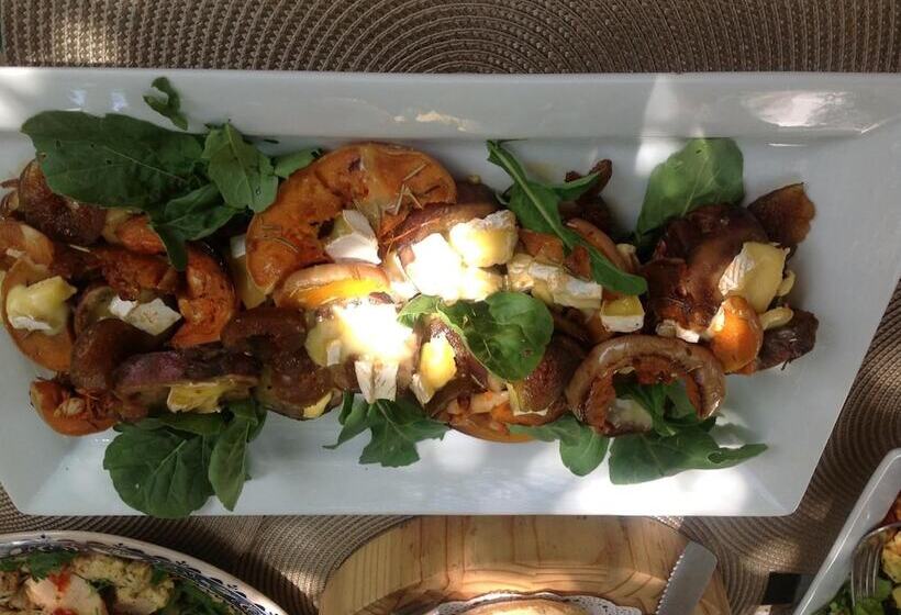 مبيت وإفطار A Tapestry Garden Guest House