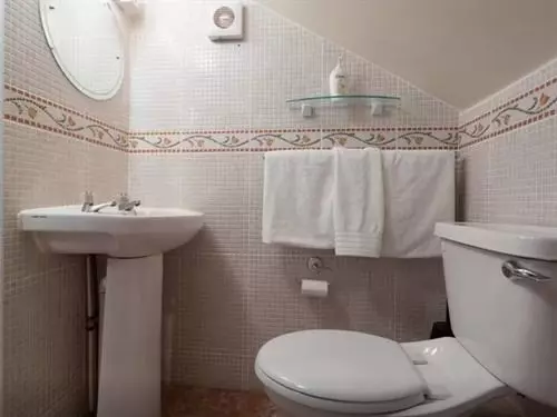 تختخواب و صبحانه Anbelle Lodge
