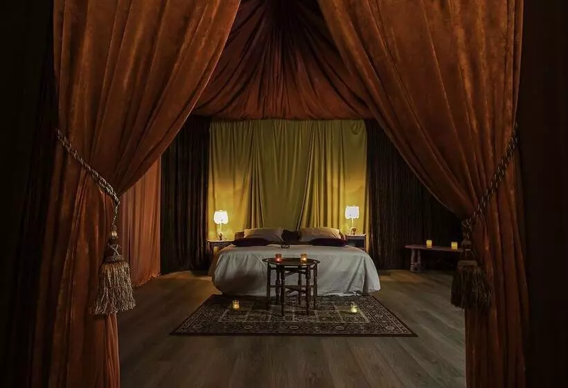 Aamiaismajoitus (B&B) Domaine De La Font Vineuse & Spa