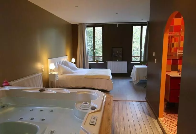 Aamiaismajoitus (B&B) Domaine De La Font Vineuse & Spa