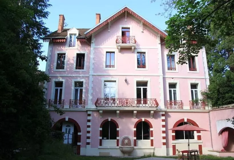 Aamiaismajoitus (B&B) Domaine De La Font Vineuse & Spa