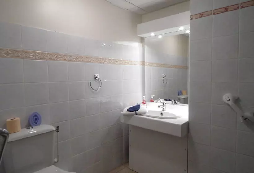 مسافرخانه Gîte Les Dormillouses