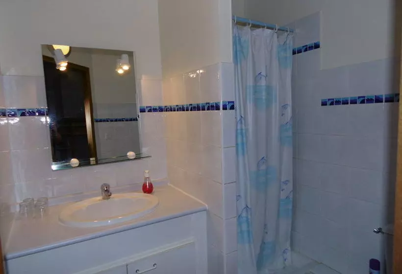 مسافرخانه Gîte Les Dormillouses