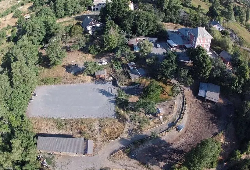 مسافرخانه Gîte Les Dormillouses