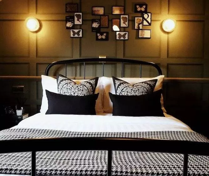 Hostelli King William Rooms