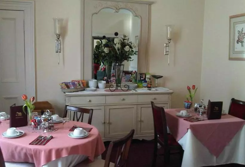 Hotelli Allandale House