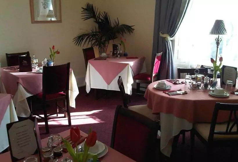 Hotelli Allandale House