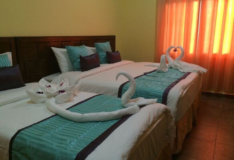 هتل Almarsa Village Dive Resort