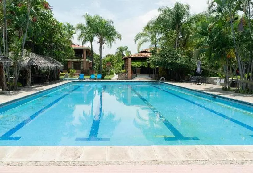 Hotelli Capital O La Joya Del Lago