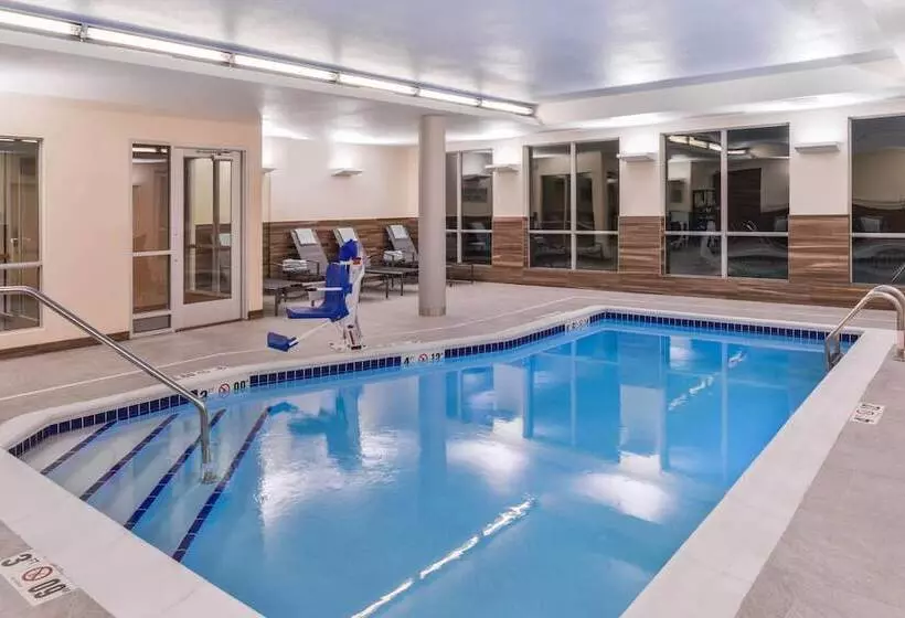 ホテル Fairfield Inn & Suites By Marriott Coralville