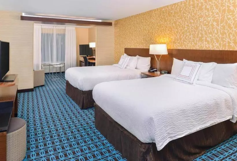 ホテル Fairfield Inn & Suites By Marriott Coralville