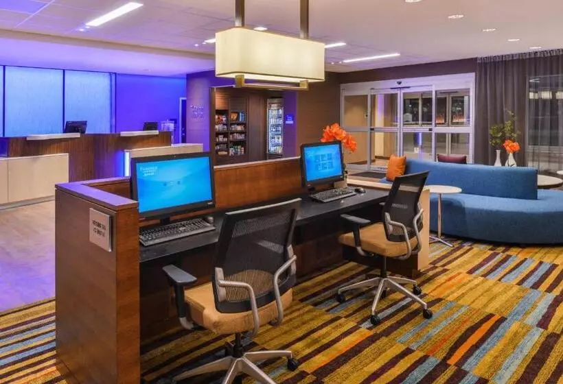 ホテル Fairfield Inn & Suites By Marriott Coralville