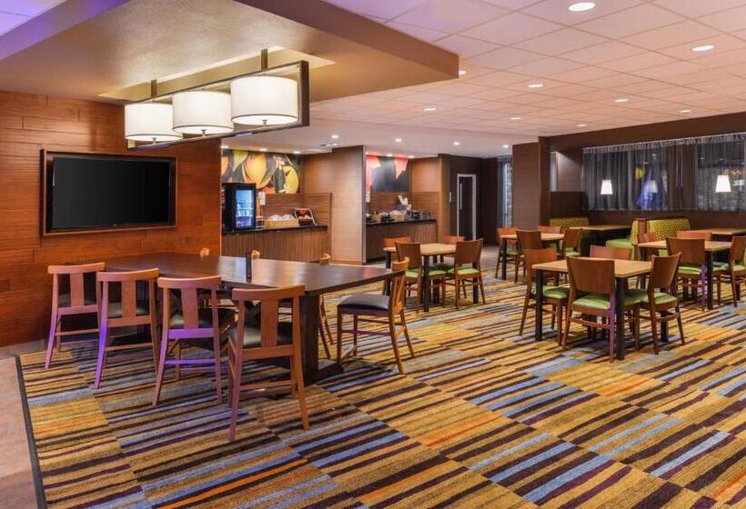 ホテル Fairfield Inn & Suites By Marriott Coralville