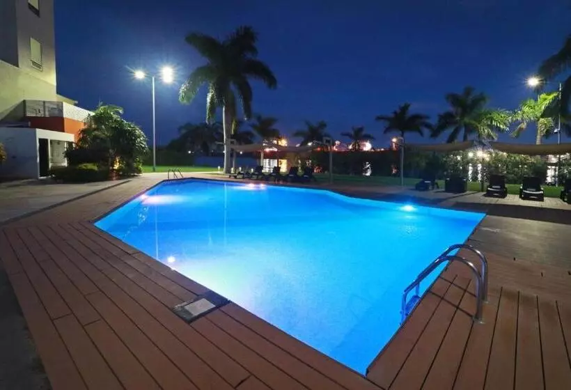 Hotelli Holiday Inn Express   Tuxpan, An Ihg