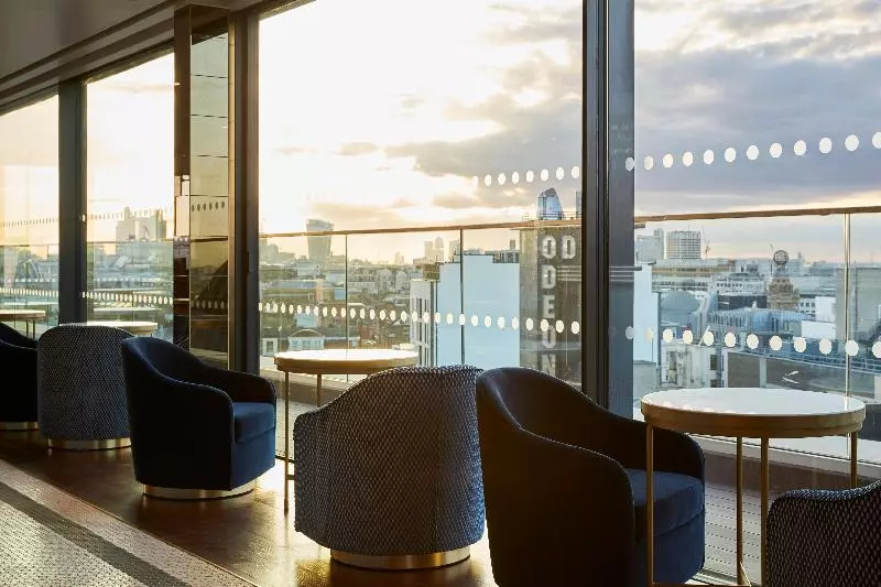 Hotelli Indigo London   1 Leicester Square, An Ihg