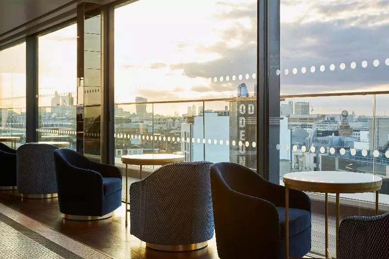 Hotelli Indigo London   1 Leicester Square, An Ihg