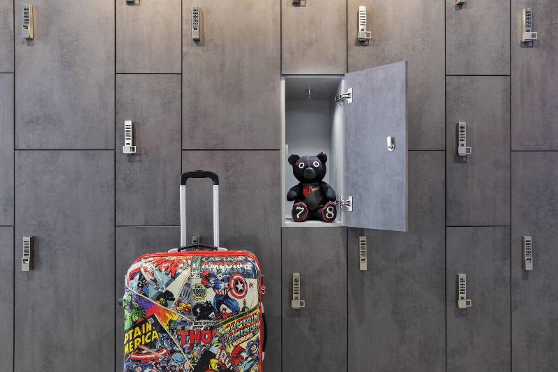 ホテル Moxy Frankfurt East