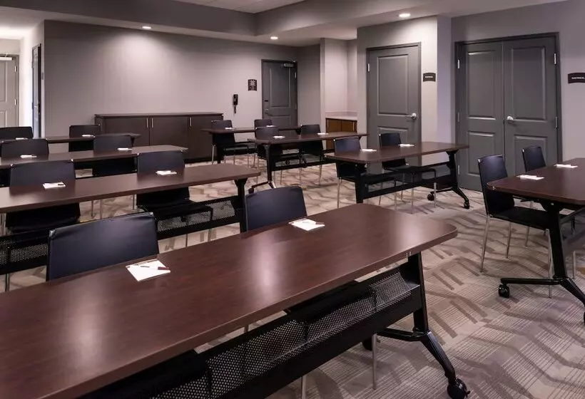 Hotelli Staybridge Suites   Lake Charles, An Ihg