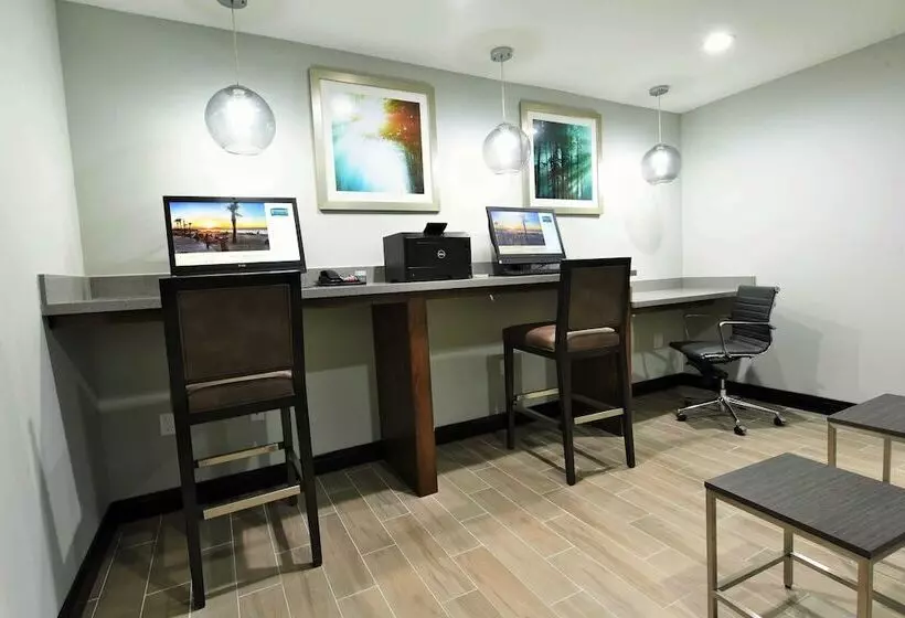 Hotelli Staybridge Suites   Lake Charles, An Ihg