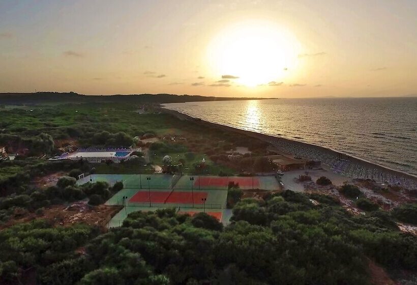 בית מלון כפרי Villaggio Dei Pini