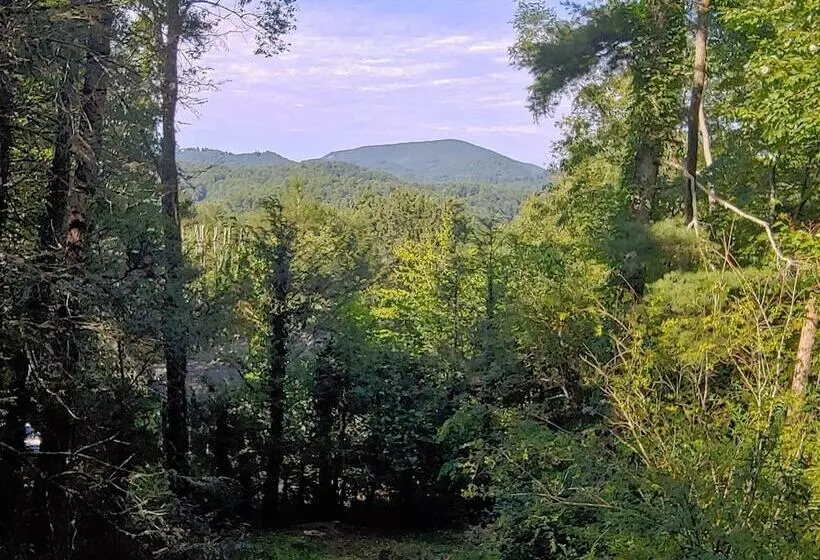 Aamiaismajoitus (B&B) Innisfree Boutique Inn By The Lake