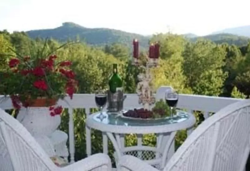 Aamiaismajoitus (B&B) Innisfree Boutique Inn By The Lake