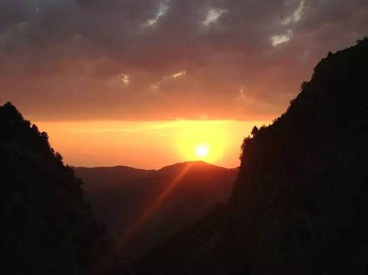 Montanema Handmade Village