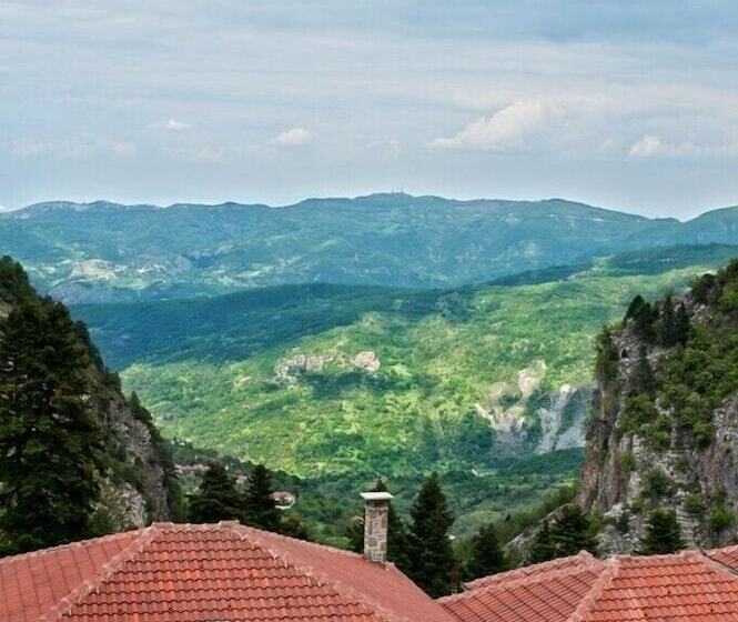 Montanema Handmade Village