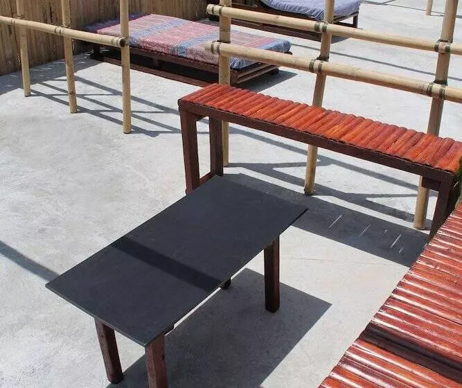 ペンション Roger S Place Gay Guesthouse   Caters To Gay Men