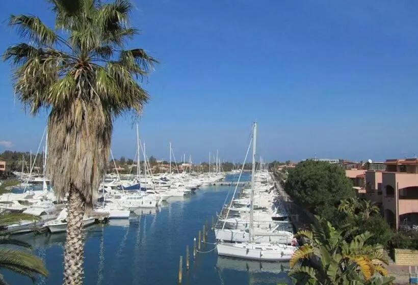 Baia Dei Delfini