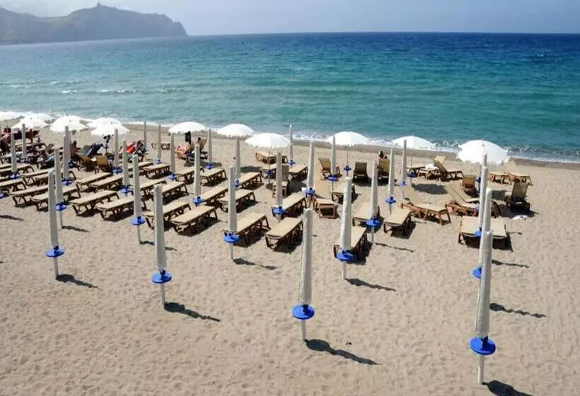 Baia Dei Delfini
