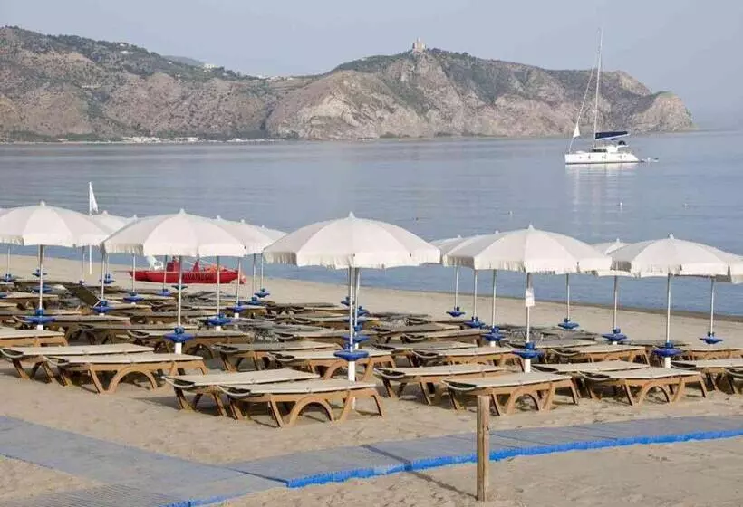 Baia Dei Delfini