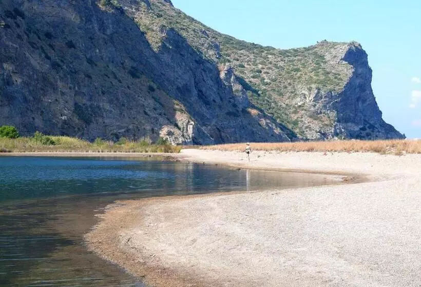 Baia Dei Delfini