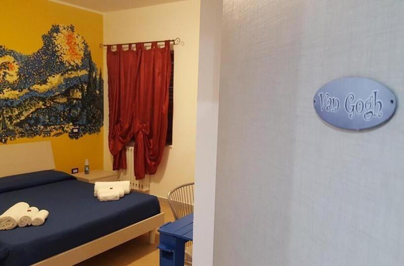 تختخواب و صبحانه La Dimora Degli Artisti