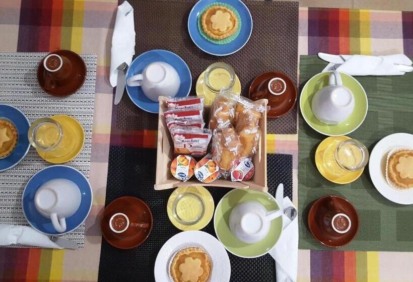 تختخواب و صبحانه La Dimora Degli Artisti